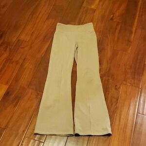 Abercrombie & Fitch khaki leggings